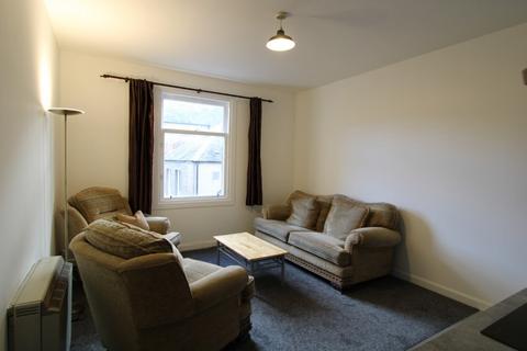 2 bedroom house to rent, Tay Square, Dundee DD1