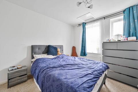 1 bedroom flat to rent, Leathwell Road, Deptford, London, SE8