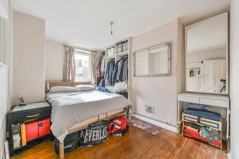 3 bedroom flat for sale, Kennington Lane, Kennington, London, SE11