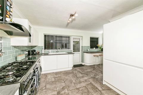 63 Greenfields Road, Reading, RG2 8SG