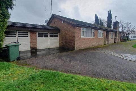 3 bedroom detached bungalow for sale, 2 Athlone Road, Walsall, West Midlands, WS5 3QX