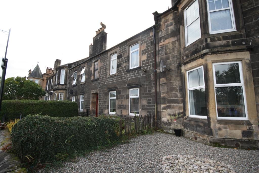 Wallace Street, Stirling Town... 4 bed flat £1,500 pcm (£346 pw)