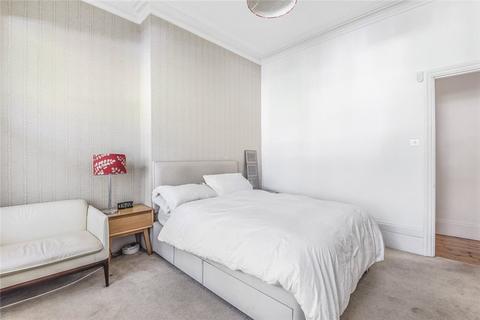 3 bedroom apartment for sale, Coleraine Road, London