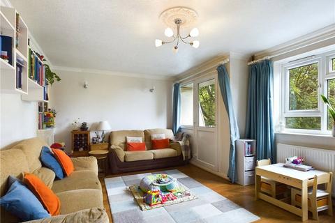 3 bedroom apartment for sale, Fletcher Road, London