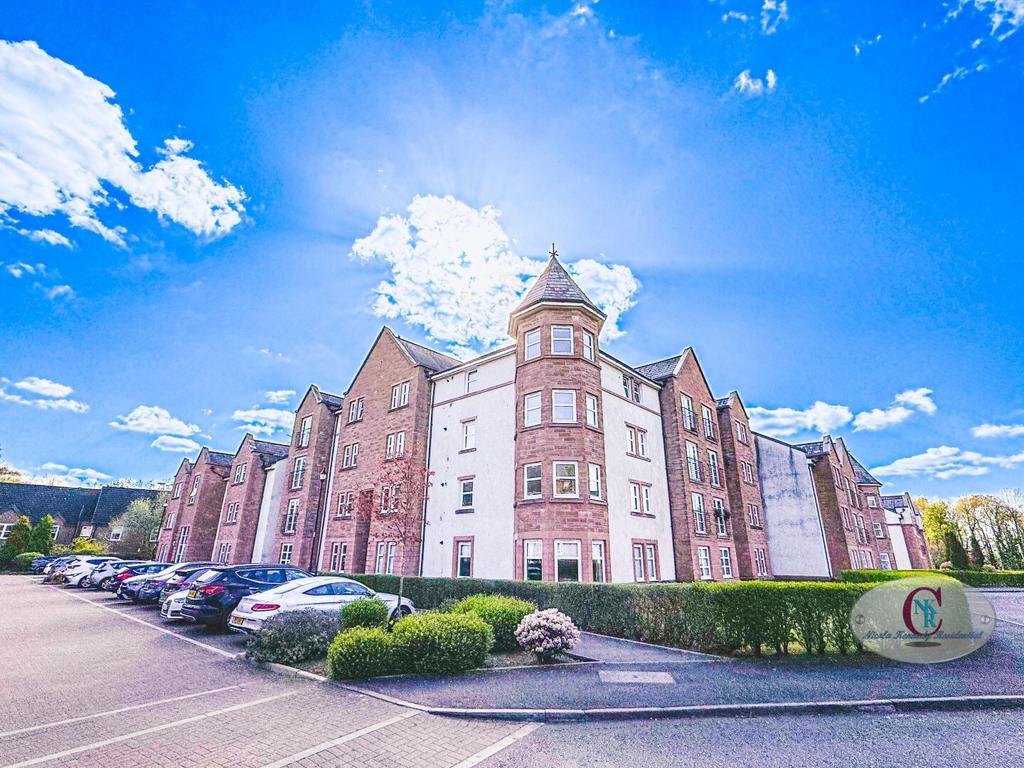 THE FAIRWAYS, BOTHWELL G71 3 bed flat £1,350 pcm (£312 pw)