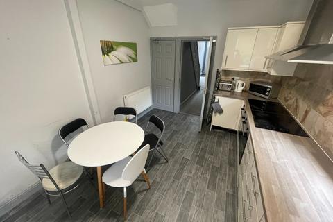 undefined, HMO Room 5, Broxholme Lane