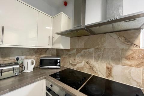 undefined, HMO Room 5, Broxholme Lane