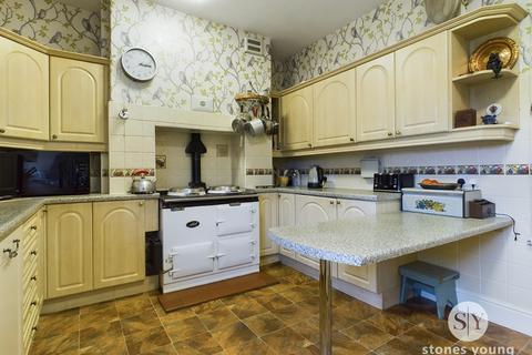 4 bedroom semi-detached house for sale, Somerset Avenue, Wilpshire, Blackburn, BB1