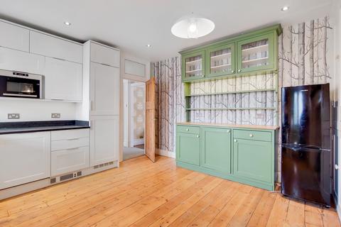 3 bedroom flat to rent, 3 bedroom Mansion apartment, Streatham High Road, London, SW16