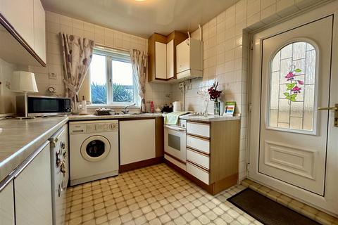 3 bedroom semi-detached house for sale, Grime Lane, Sharlston Common, Wakefield