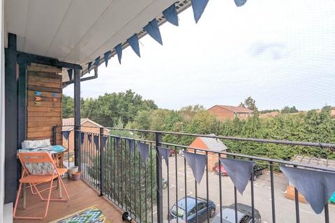 9 Bennett Close, Hounslow, TW4 5AE