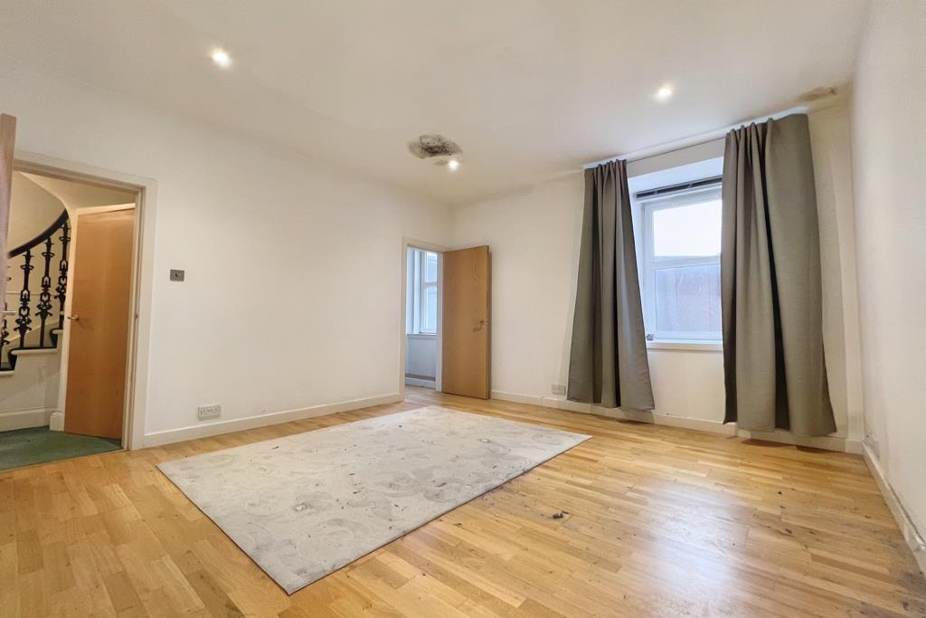 10 pilmuir street dunfermline.jpeg