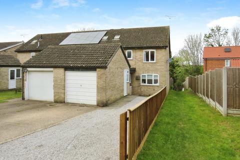 3 bedroom end of terrace house for sale, Thetford Road, Brandon IP27