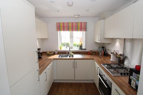 3 bedroom end of terrace house for sale, Hedge Sparrow Road, Stowmarket IP14