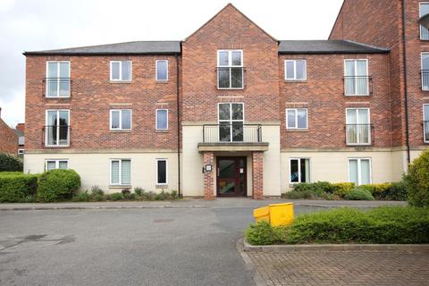 2 bedroom flat to rent, Kingfisher House, York