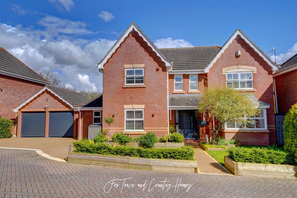 Clarks Hill Rise, Evesham WR11 4 bed detached house for sale £600,000