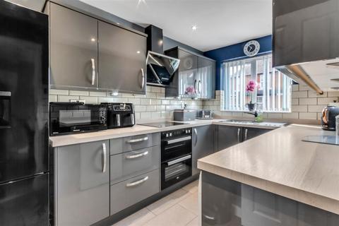 10 Badsey Lane, Evesham, WR11 3EZ