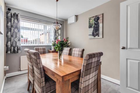 10 Badsey Lane, Evesham, WR11 3EZ