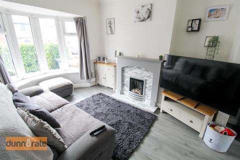 3 bedroom end of terrace house for sale, Ruxley Road, Stoke-On-Trent ST2