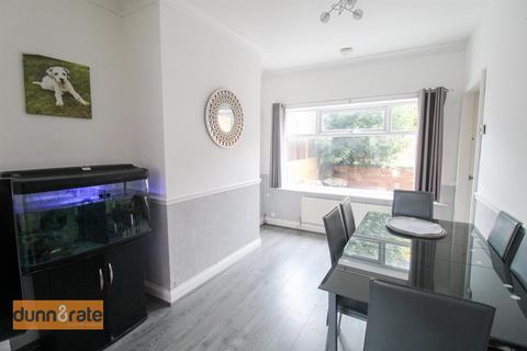 3 bedroom end of terrace house for sale, Ruxley Road, Stoke-On-Trent ST2