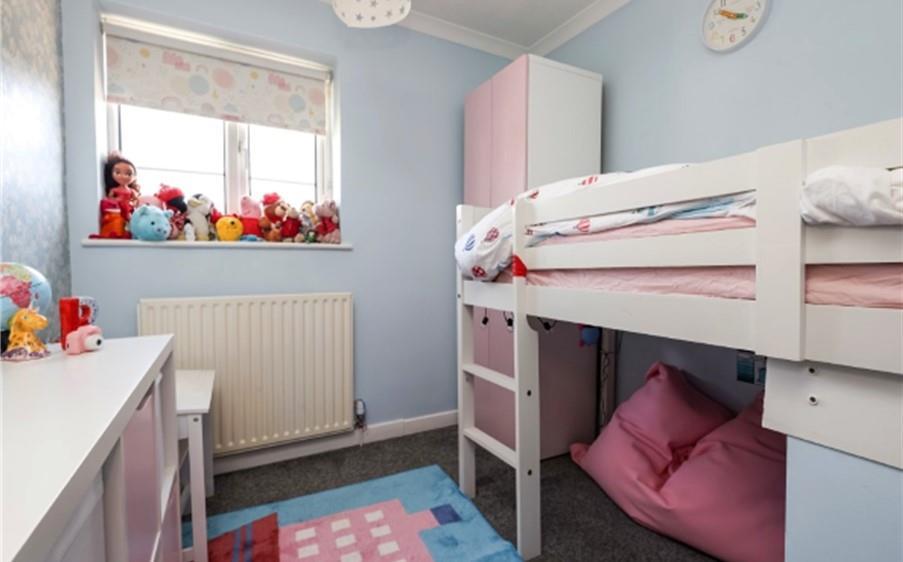 Bed 3.jpg