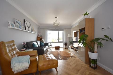 2 bedroom apartment for sale, 34 Sea Point, Barry, CF62 6TB