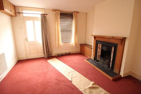 2 bedroom property to rent, East Street, Long Buckby NN6