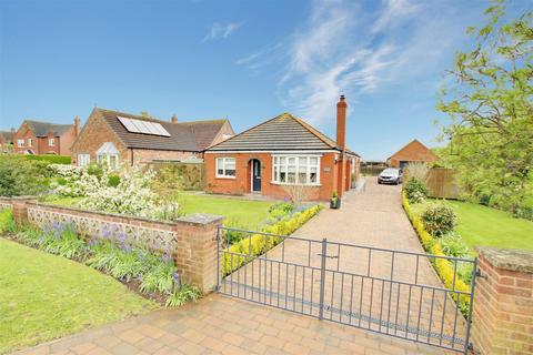 4 bedroom detached bungalow for sale, Conisholme Road, Louth LN11