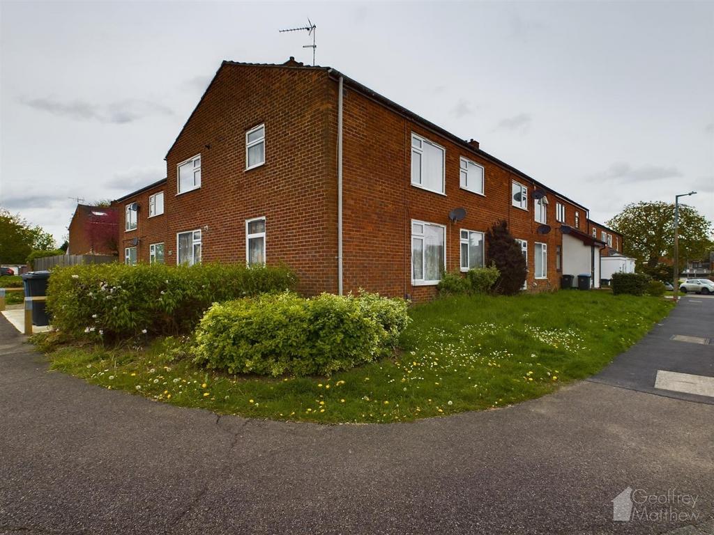 Woodcroft, Harlow CM18 1 bed flat for sale £175,000