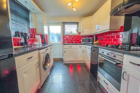 3 bedroom semi-detached house for sale, Barbridge Road, Bulkington, Bedworth