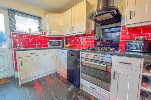 3 bedroom semi-detached house for sale, Barbridge Road, Bulkington, Bedworth