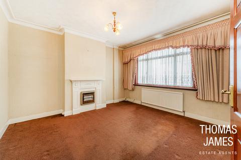 3 bedroom terraced house for sale, Princes Avenue, Palmers Green, N13