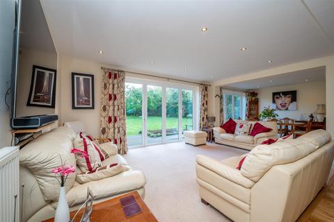 The Lodge Langley Road, Claverdon, Warwick, CV35 8QA