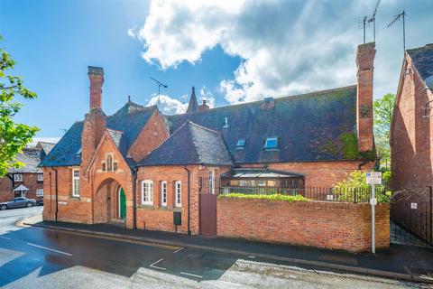 3, The Old School High Street, Henley-in-arden, B95 5BN