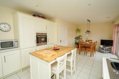 35 Brook Farm Close, Stoke Hammond, Milton Keynes, MK17 9FN