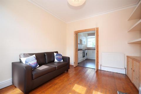 2 bedroom house to rent, Aisthorpe Road, Sheffield S8
