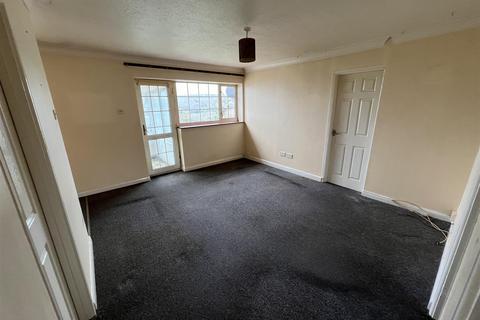 2 bedroom semi-detached bungalow for sale, 17 Seaview Crescent, Goodwick