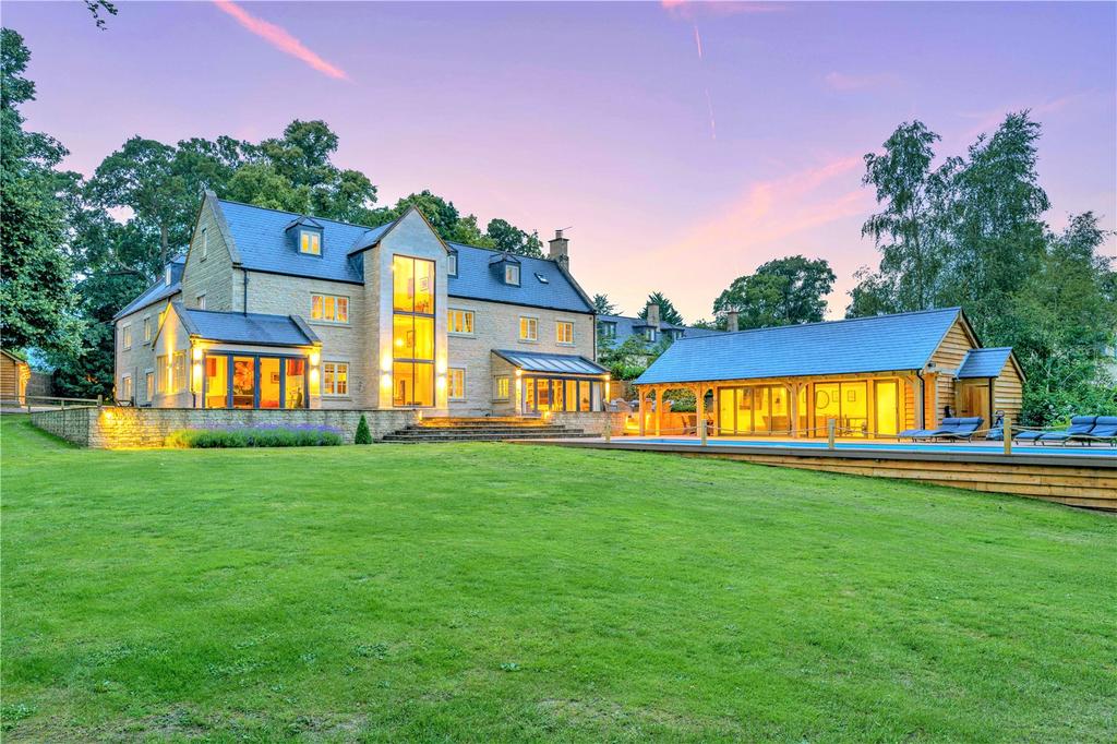 Garden To House