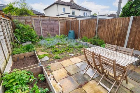 39 Vicarage Road, Sutton, SM1 1QN