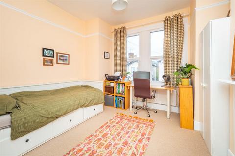 39 Vicarage Road, Sutton, SM1 1QN