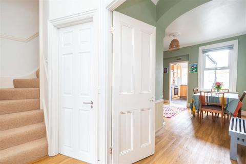 39 Vicarage Road, Sutton, SM1 1QN