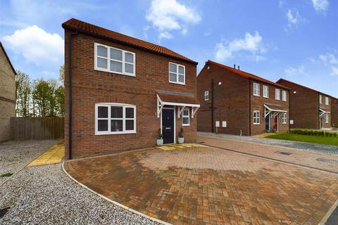 3 bedroom detached house for sale, New Walk, Driffield
