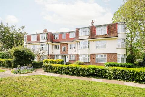 2 bedroom flat to rent, Seymour Court, Whitehall Road, Chingford