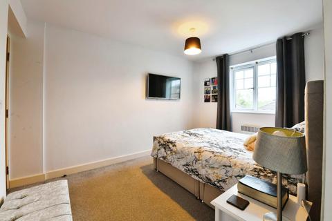 22, Russet House Birch Close, Huntington, York, YO31 9PN
