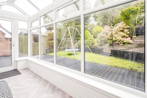 25 Brades Close, Halesowen, B63 2XZ