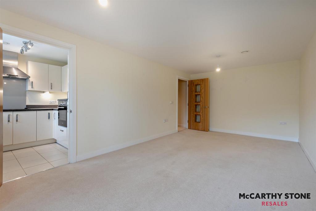 8592041-interior03-800.jpg