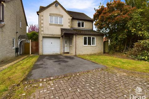 4 bedroom detached house for sale, Steeple View, Lydney