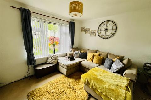 2 bedroom semi-detached house for sale, Daw Royds, Huddersfield HD5