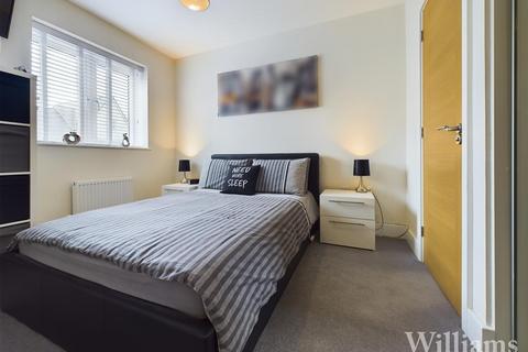 3 bedroom end of terrace house for sale, Topaz Lane, Aylesbury HP18