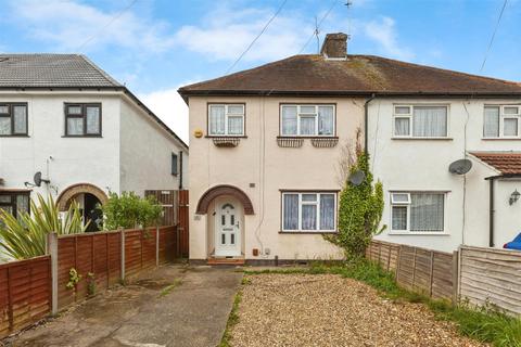 3 bedroom semi-detached house for sale, Charter Road, Slough